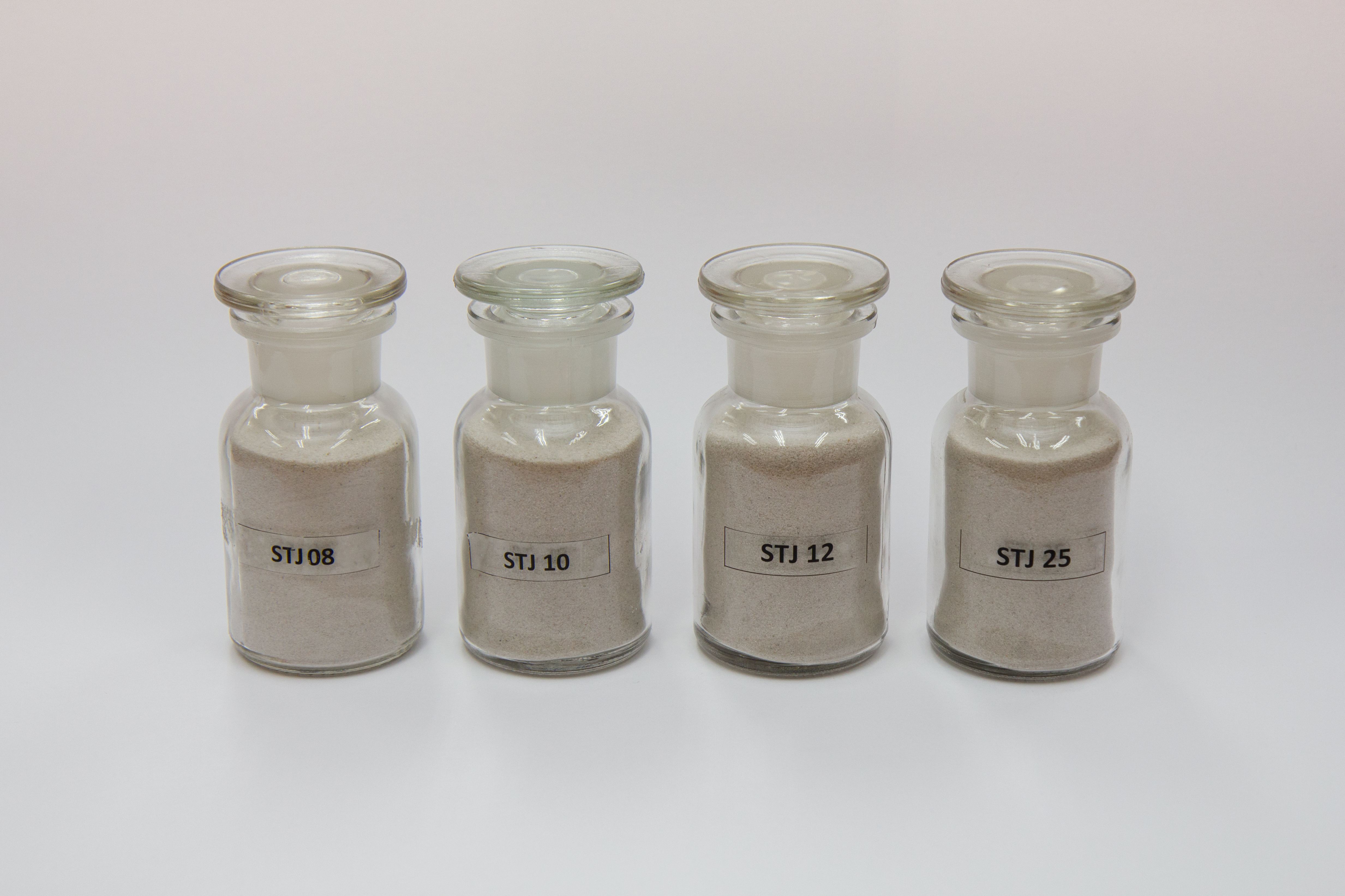 Piaski szklarskie drobne Piasek ze Střelče jakość w każdym ziarnku